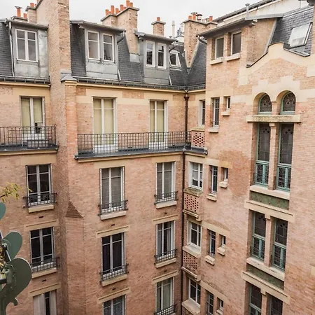 Nice Appt With Balcony Near The Bois De Boulogne Paris