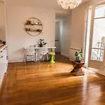Nice Appt With Balcony Near The Bois De Boulogne
